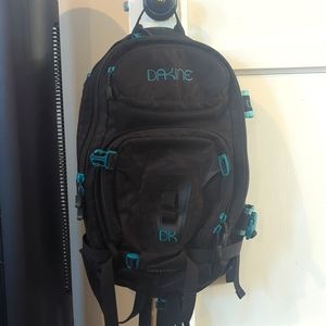 Dakine HELI PRO snowboard backpack